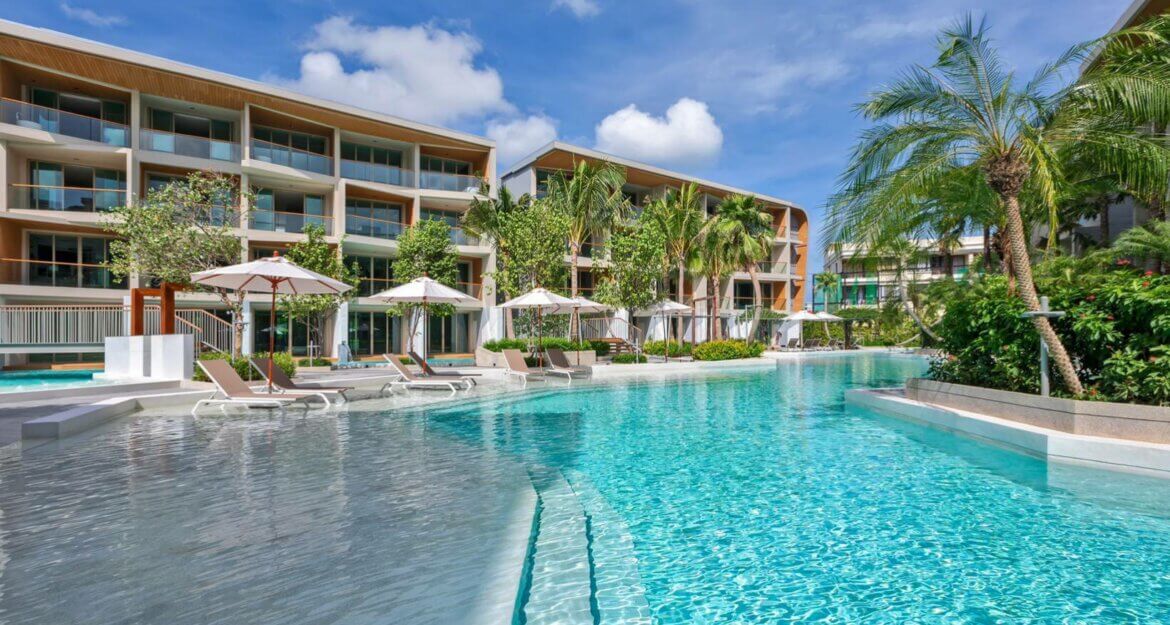 Жилой комплекс WYNDHAM Grand Nai Harn Beach Phuket