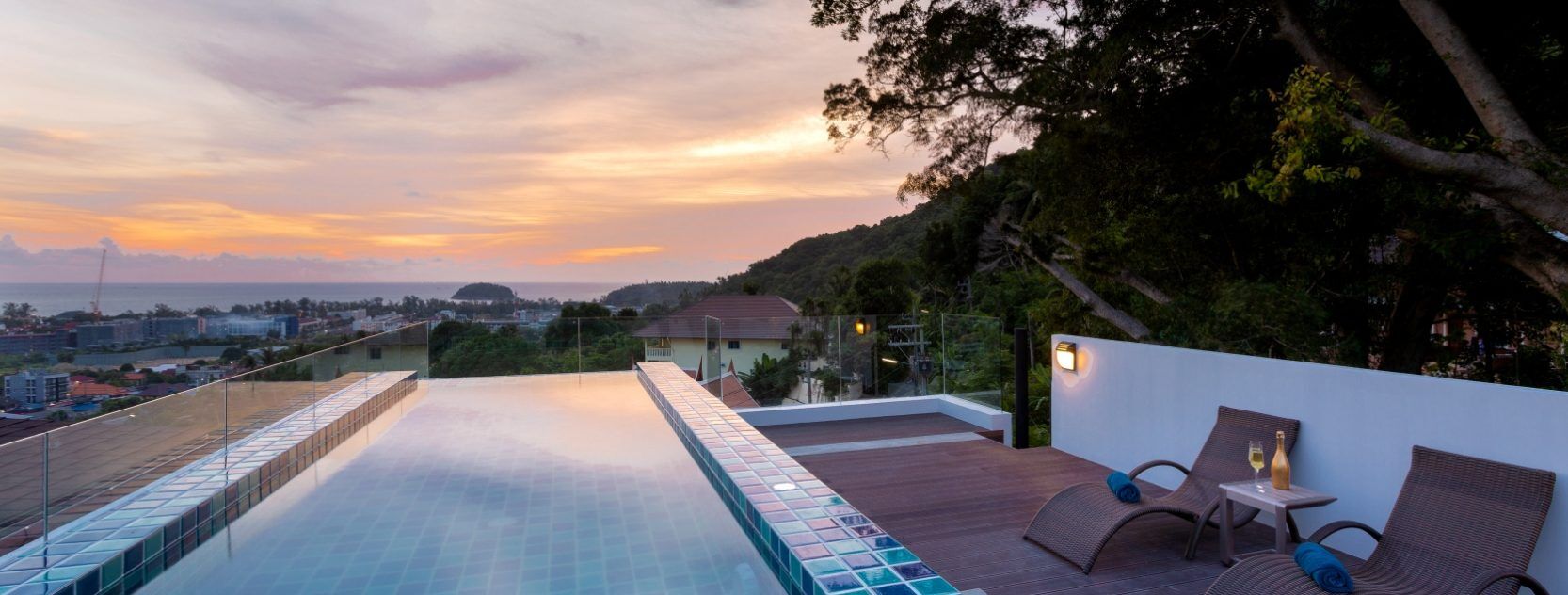 Mieszkanie 3 pokoi 117 m² Phuket, Tajlandia